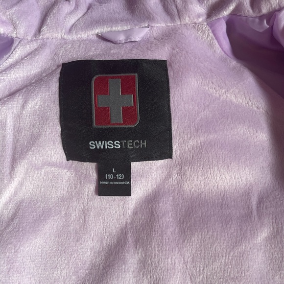 Swiss Tech Girls Winter Puffer Jacket
with Hood, Sizes (10-12)/ (14-16) - Picture 5 of 5